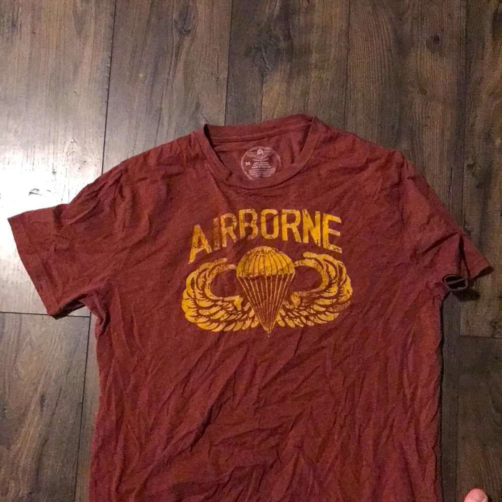 Vintage Airborne XL shirt